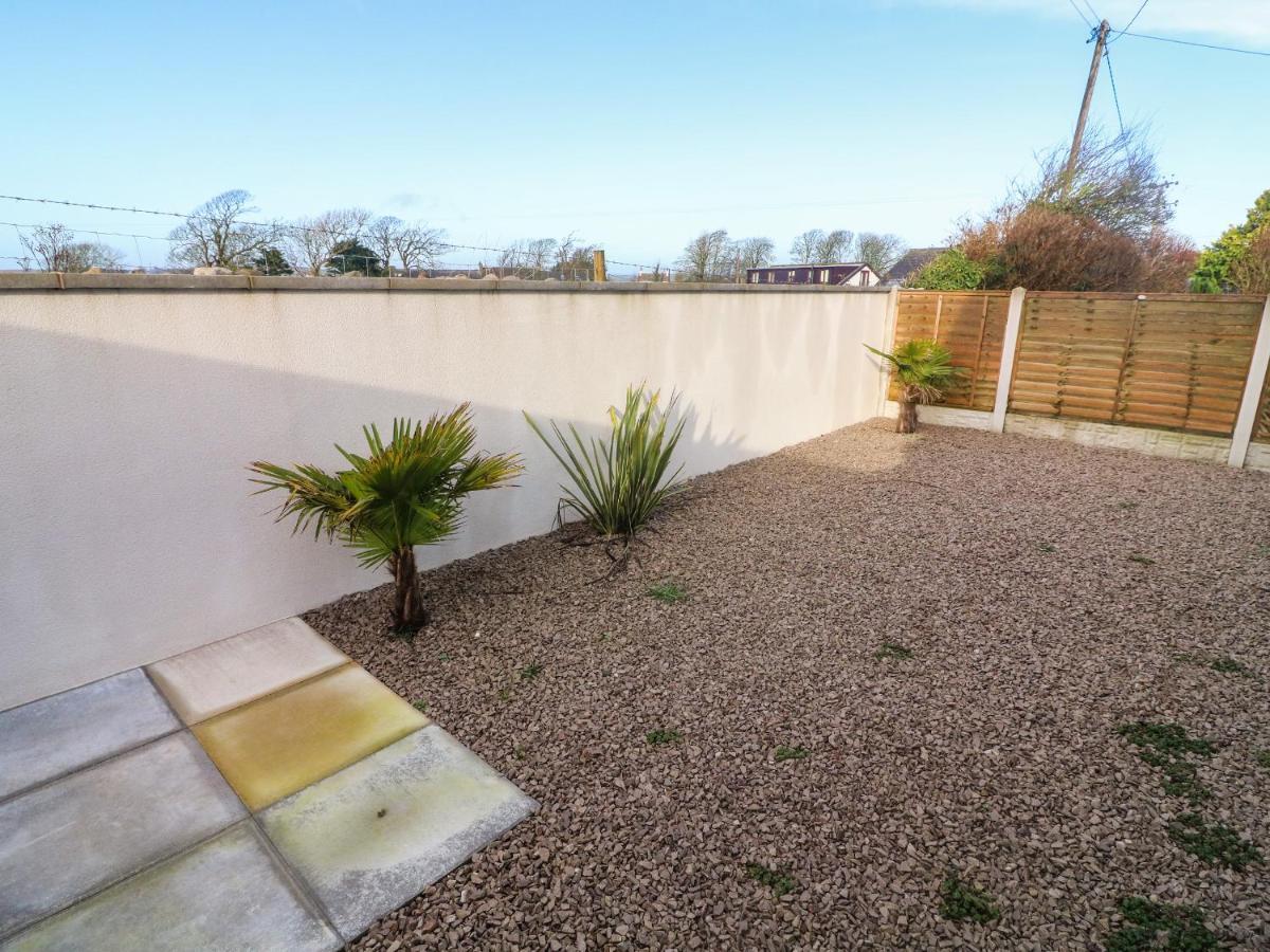 White Stones Vila Ulverston Exterior foto